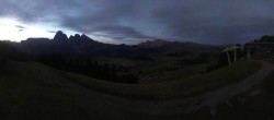 Archived image Webcam Alpe di Siusi: Panoramic view Mezdi mountain station 05:00