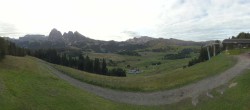 Archiv Foto Webcam Blick über Seiser Alm – Mezdi Bergstation 08:00