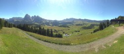 Archiv Foto Webcam Blick über Seiser Alm – Mezdi Bergstation 11:00