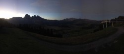 Archiv Foto Webcam Blick über Seiser Alm – Mezdi Bergstation 05:00