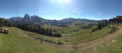 Archiv Foto Webcam Blick über Seiser Alm – Mezdi Bergstation 11:00