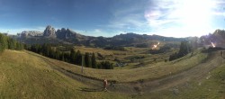 Archiv Foto Webcam Blick über Seiser Alm – Mezdi Bergstation 15:00