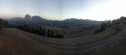 Archiv Foto Webcam Blick über Seiser Alm – Mezdi Bergstation 17:00