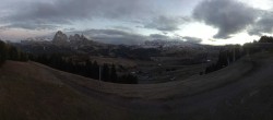 Archived image Webcam Alpe di Siusi: Panoramic view Mezdi mountain station 17:00