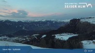 Archived image Webcam Seiser Alm: View Spitzbühl 18:00