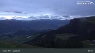 Archived image Webcam Seiser Alm: View Spitzbühl 02:00