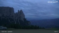 Archiv Foto Webcam Seiser Alm: Spitzbühl Station 04:00
