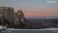Archived image Webcam Seiser Alm: View Spitzbühl 06:00