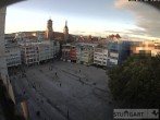 Archiv Foto Webcam Stuttgart: Marktplatz 16:00