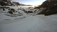Archiv Foto Webcam Glacier 3000 Oldenalp – Oldenegg 05:00