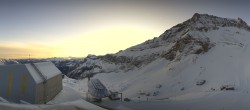 Archiv Foto Webcam Glacier 3000: Station Cabane 01:00