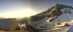 Archiv Foto Webcam Glacier 3000: Station Cabane 05:00