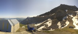 Archived image Webcam Glacier 3000: View from Cabane station 04:00