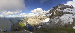 Archiv Foto Webcam Glacier 3000: Station Cabane 15:00