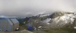 Archiv Foto Webcam Glacier 3000: Station Cabane 17:00