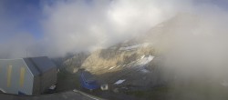 Archiv Foto Webcam Glacier 3000: Station Cabane 19:00