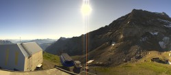 Archiv Foto Webcam Glacier 3000: Station Cabane 07:00