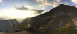Archiv Foto Webcam Glacier 3000: Station Cabane 05:00