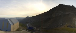 Archiv Foto Webcam Glacier 3000: Station Cabane 07:00