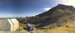 Archiv Foto Webcam Glacier 3000: Station Cabane 11:00