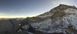 Archiv Foto Webcam Glacier 3000: Station Cabane 10:00