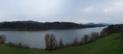 Archiv Foto Webcam Wallersee: Blick auf Neumarkt die Ostbucht 13:00