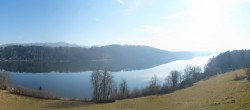 Archiv Foto Webcam Wallersee: Blick auf Neumarkt die Ostbucht 13:00