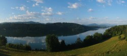 Archiv Foto Webcam Wallersee: Blick auf Neumarkt die Ostbucht 05:00