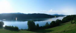 Archiv Foto Webcam Wallersee: Blick auf Neumarkt die Ostbucht 23:00