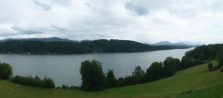 Archiv Foto Webcam Wallersee: Blick auf Neumarkt die Ostbucht 13:00