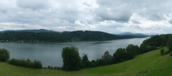 Archiv Foto Webcam Wallersee: Blick auf Neumarkt die Ostbucht 13:00