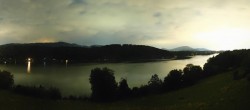 Archiv Foto Webcam Wallersee: Blick auf Neumarkt die Ostbucht 23:00
