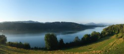 Archiv Foto Webcam Wallersee: Blick auf Neumarkt die Ostbucht 06:00