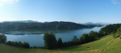 Archiv Foto Webcam Wallersee: Blick auf Neumarkt die Ostbucht 07:00