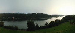 Archiv Foto Webcam Wallersee: Blick auf Neumarkt die Ostbucht 01:00