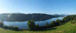 Archiv Foto Webcam Wallersee: Blick auf Neumarkt die Ostbucht 07:00