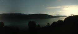 Archiv Foto Webcam Wallersee: Blick auf Neumarkt die Ostbucht 01:00