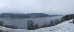 Archiv Foto Webcam Wallersee: Blick auf Neumarkt die Ostbucht 13:00