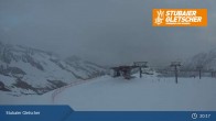 Archived image Webcam Stubai Glacier - View Top Station Murmele 04:00
