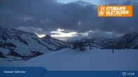 Archiv Foto Webcam Stubaier Gletscher: Aublick Bergstation Murmele 04:00