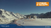 Archiv Foto Webcam Stubaier Gletscher: Aublick Bergstation Murmele 08:00