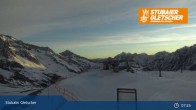 Archiv Foto Webcam Stubaier Gletscher: Aublick Bergstation Murmele 06:00