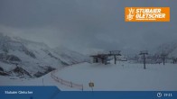 Archived image Webcam Stubai Glacier - View Top Station Murmele 18:00