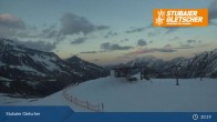 Archived image Webcam Stubai Glacier - View Top Station Murmele 20:00