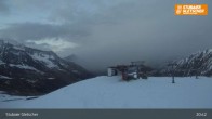 Archived image Webcam Stubai Glacier - View Top Station Murmele 02:00