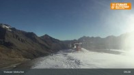 Archived image Webcam Stubai Glacier - View Top Station Murmele 08:00