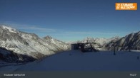 Archived image Webcam Stubai Glacier - View Top Station Murmele 14:00