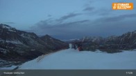 Archiv Foto Webcam Stubaier Gletscher: Aublick Bergstation Murmele 04:00