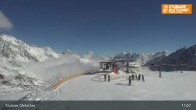 Archived image Webcam Stubai Glacier - View Top Station Murmele 05:00