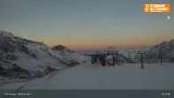 Archiv Foto Webcam Stubaier Gletscher: Aublick Bergstation Murmele 02:00